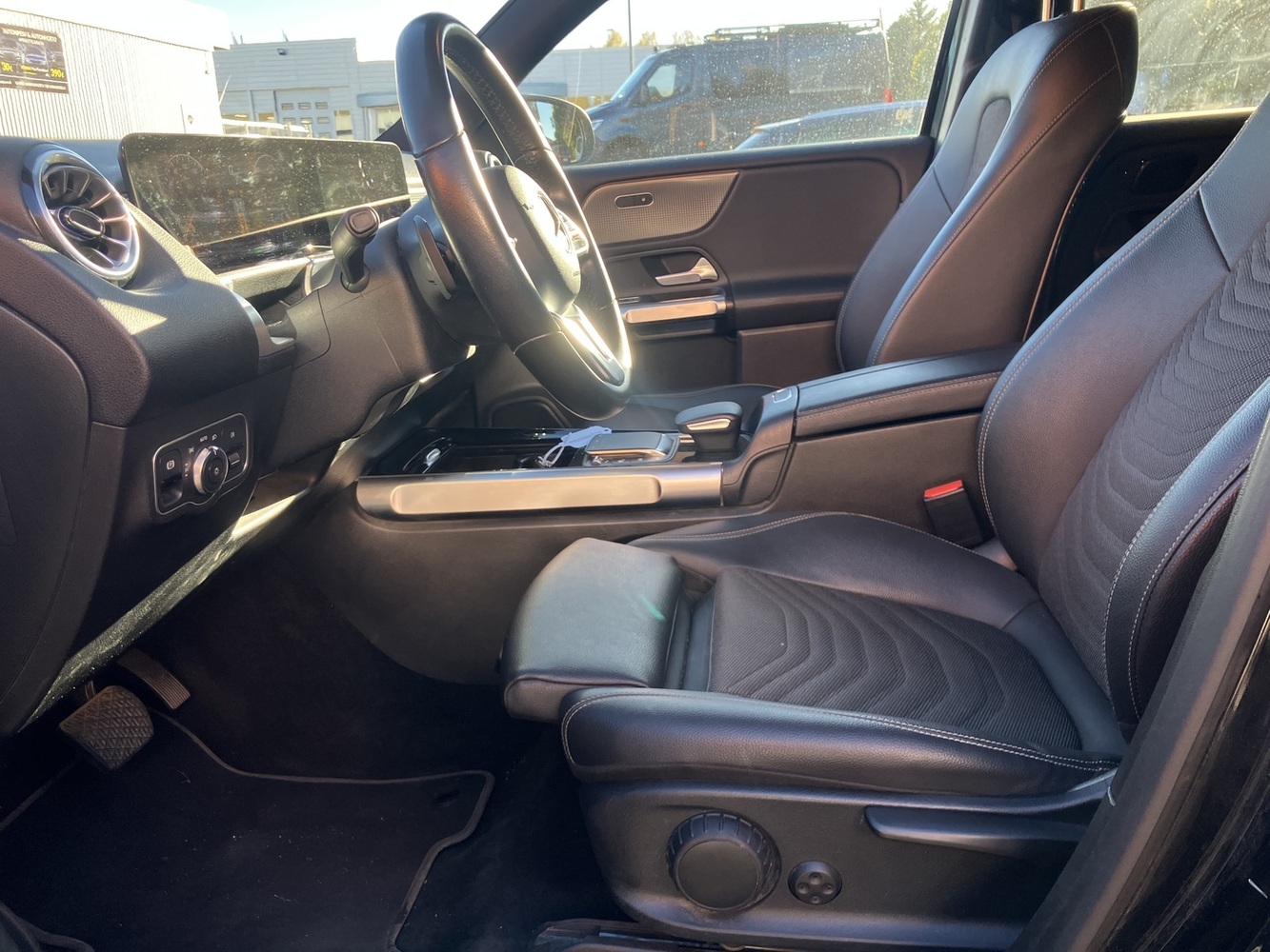 Mercedes-Benz EQB vaihtoauto