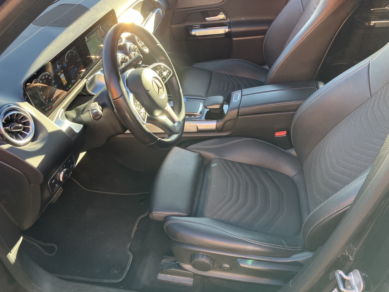 Mercedes-Benz EQB vaihtoauto