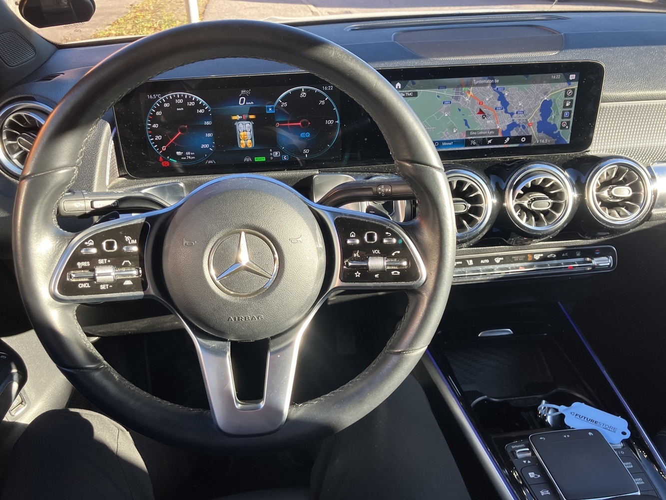 Mercedes-Benz EQB vaihtoauto