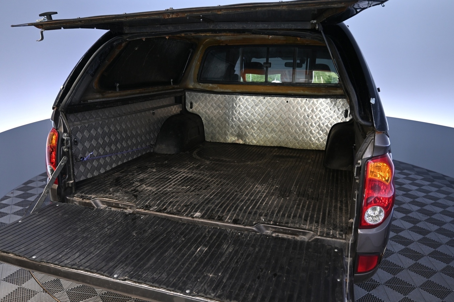 Mitsubishi L200 vaihtoauto