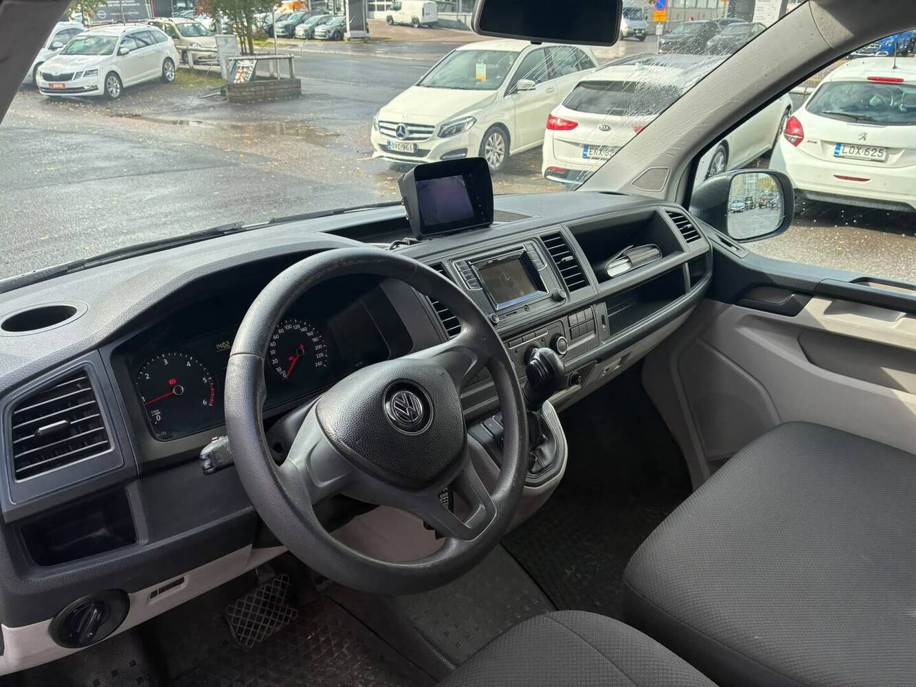 Volkswagen Transporter vaihtoauto