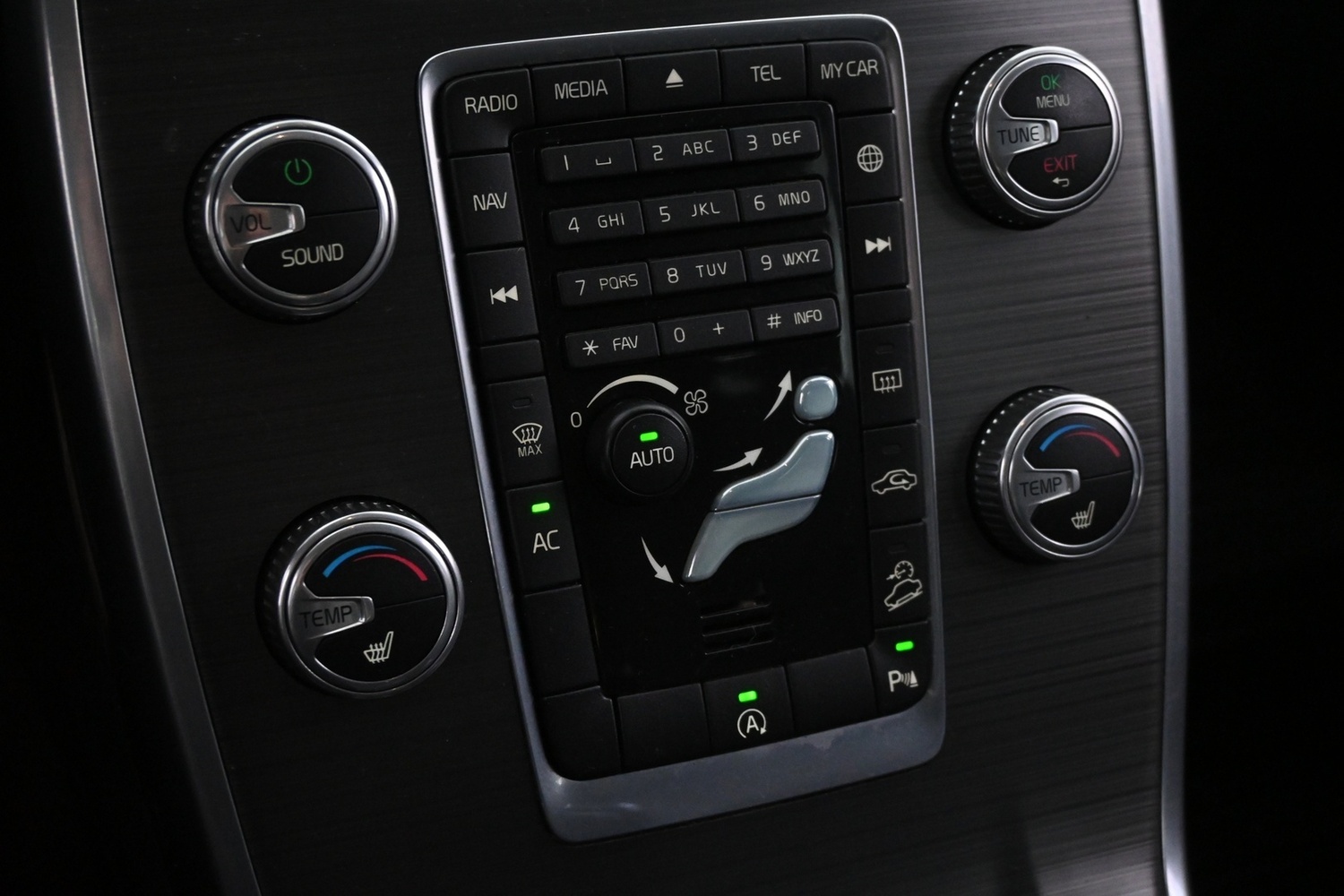 Volvo XC70 vaihtoauto