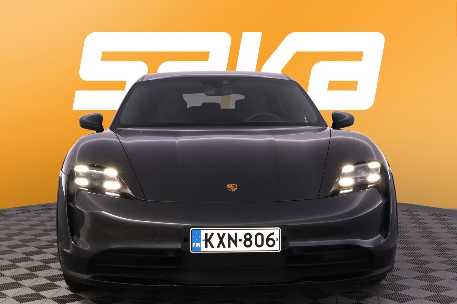 Porsche Taycan vaihtoauto