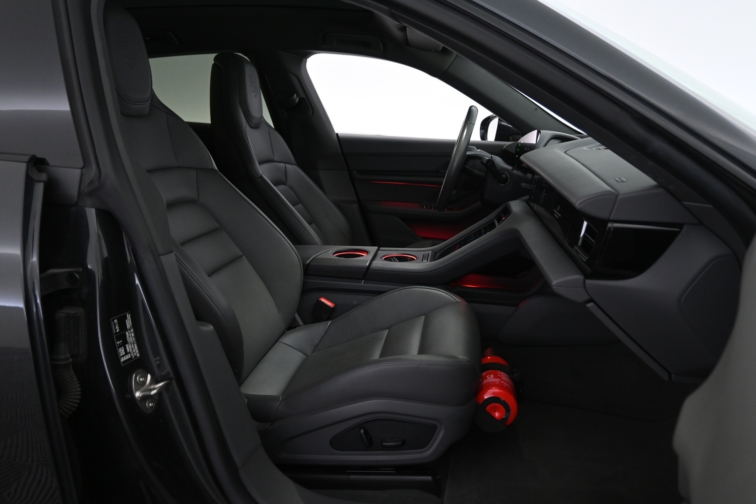 Porsche Taycan vaihtoauto