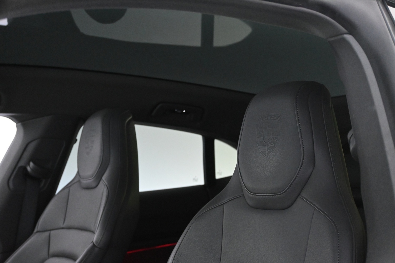 Porsche Taycan vaihtoauto
