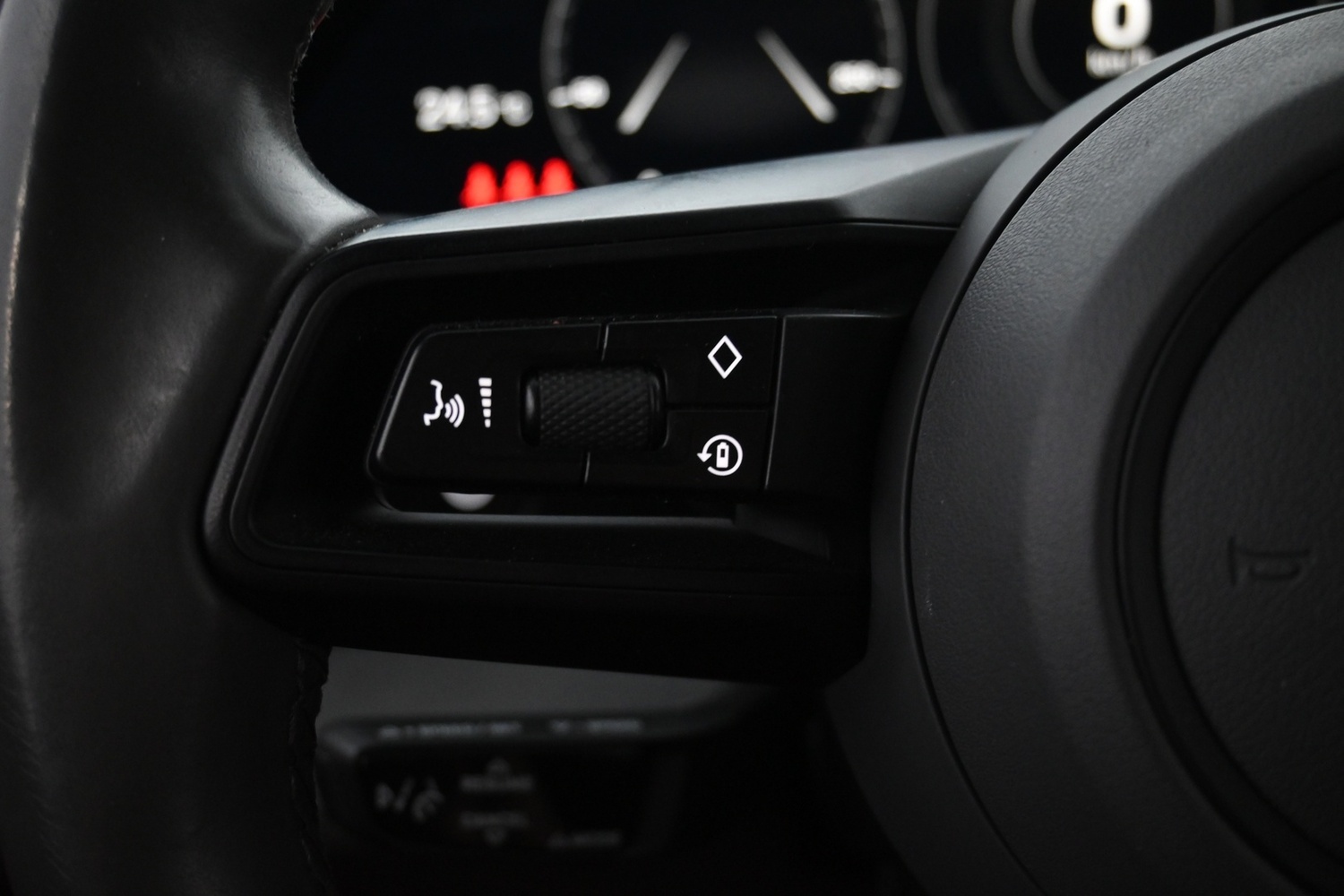 Porsche Taycan vaihtoauto