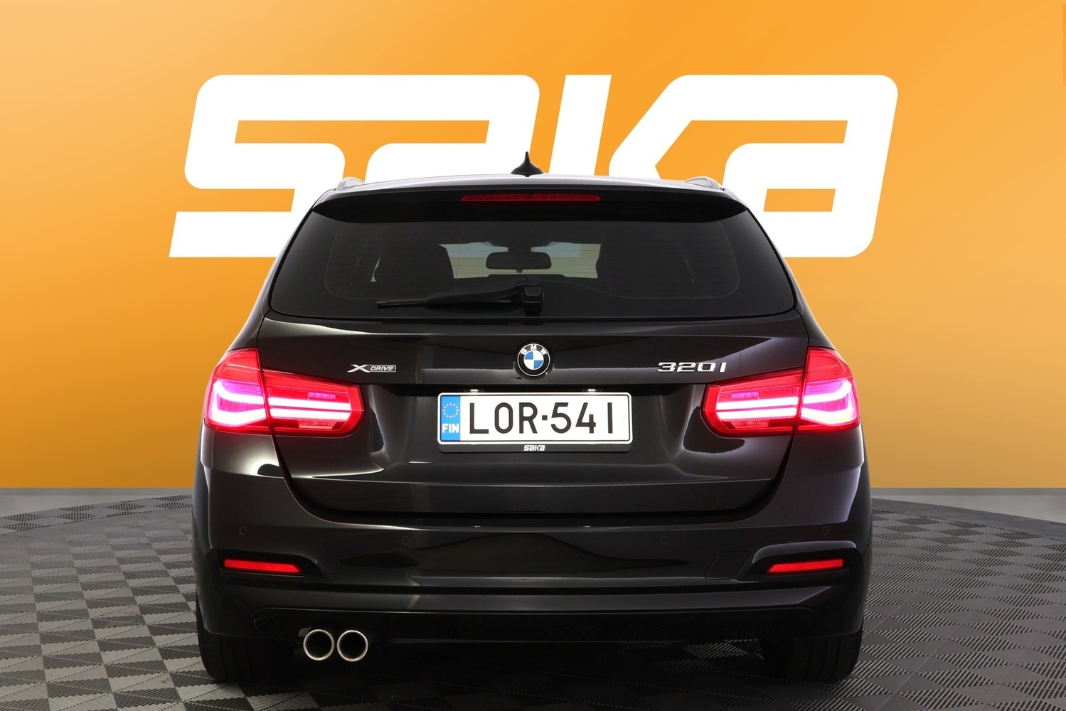 BMW 320 vaihtoauto