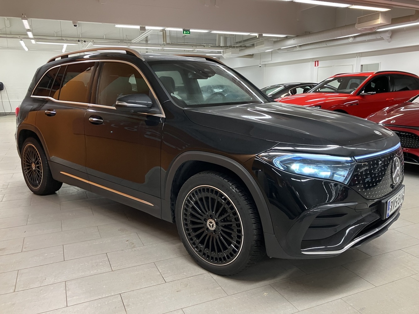 Mercedes-Benz EQB vaihtoauto