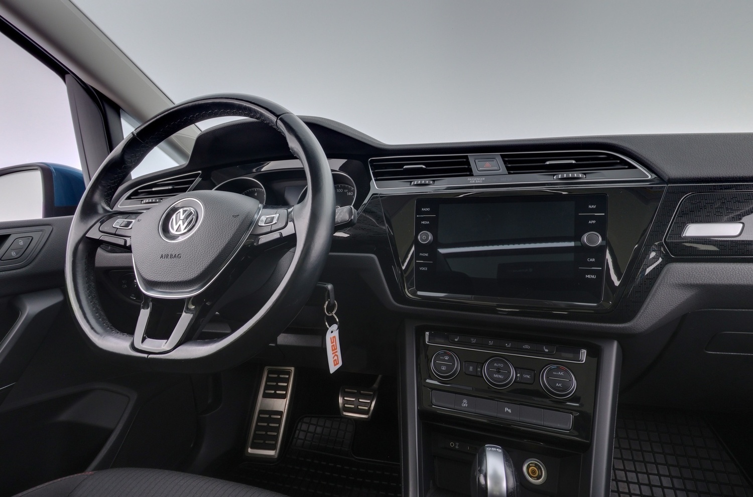 Volkswagen Touran vaihtoauto