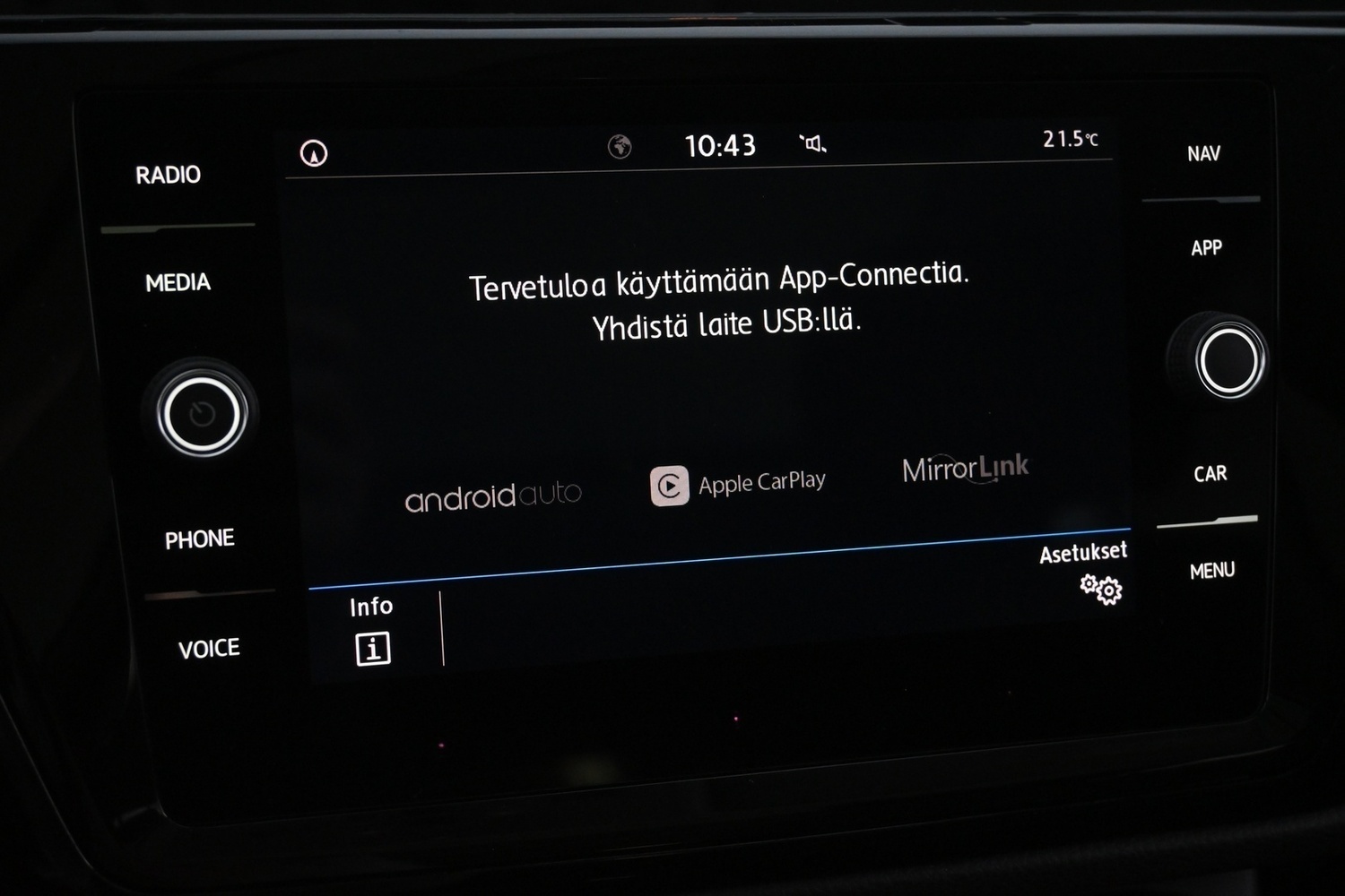 Volkswagen Touran vaihtoauto