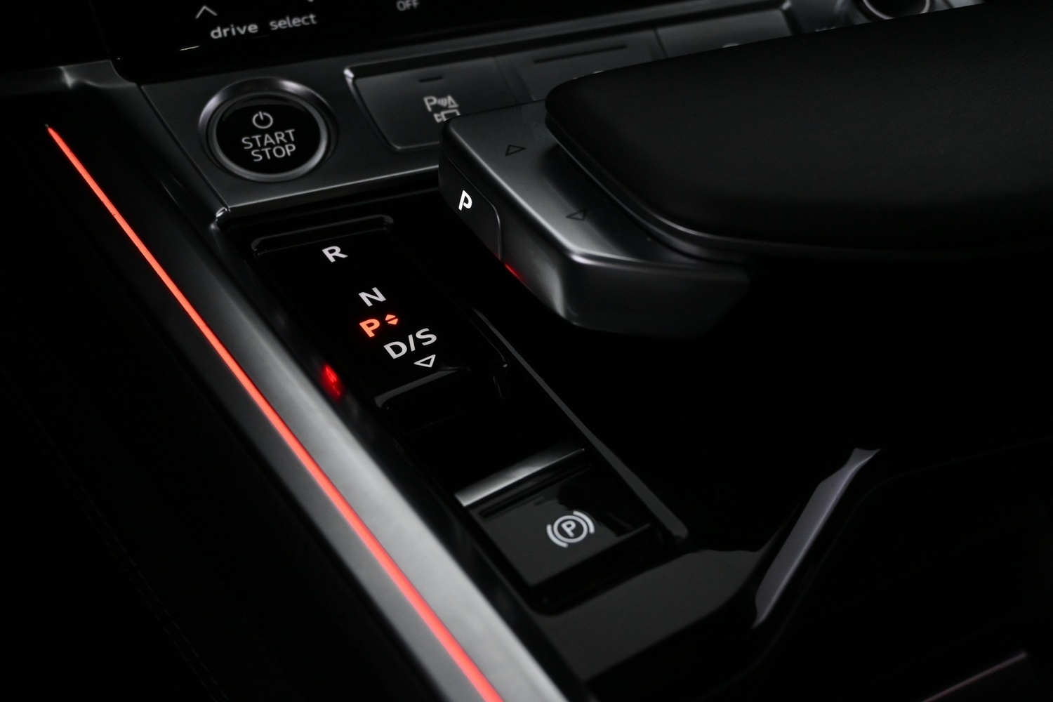 Audi Q8 e-tron vaihtoauto
