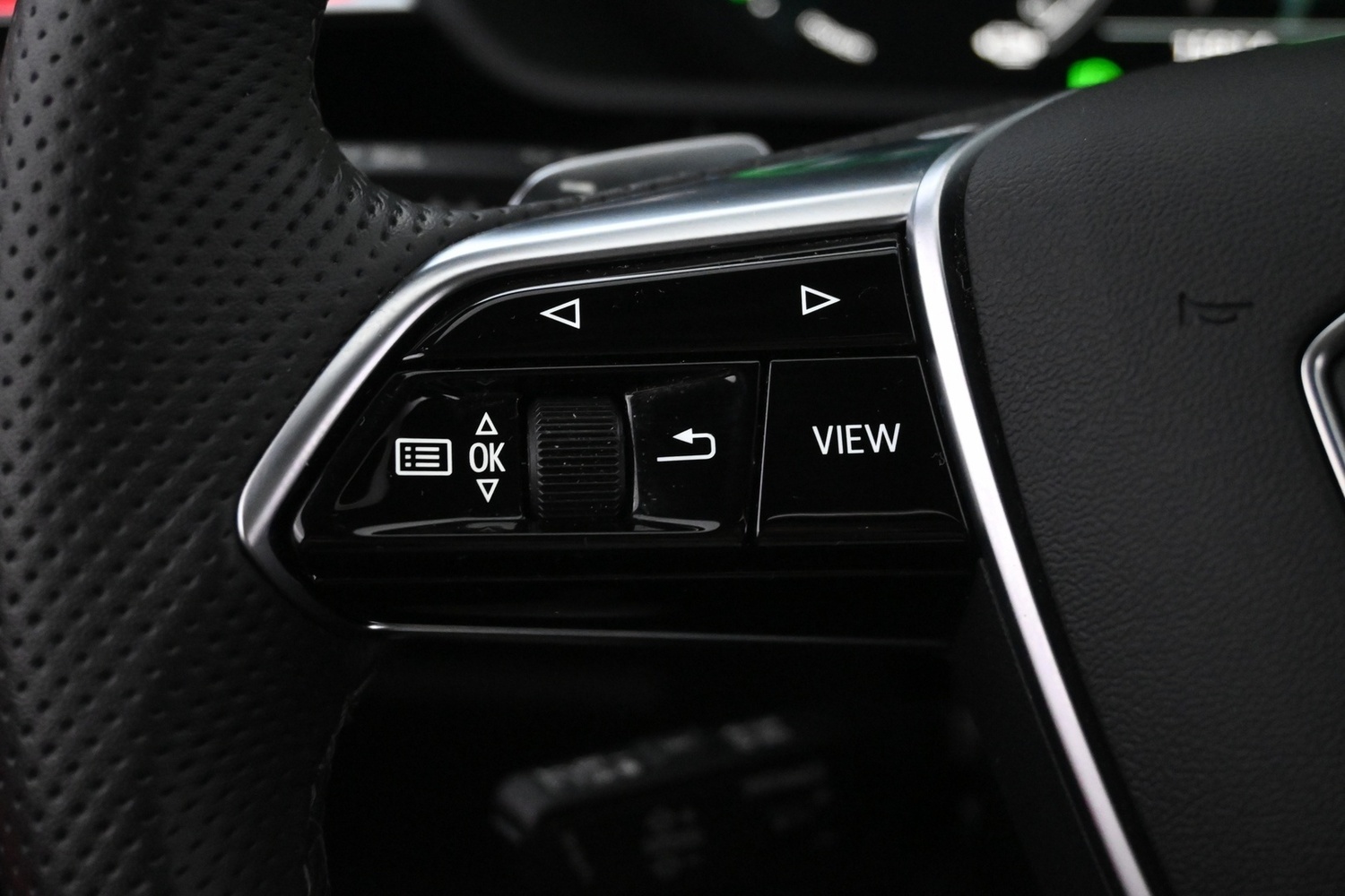 Audi Q8 e-tron vaihtoauto
