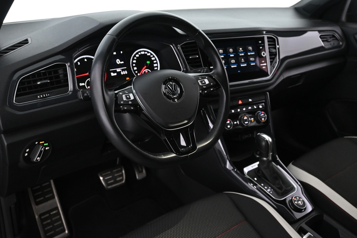 Volkswagen T-Roc vaihtoauto