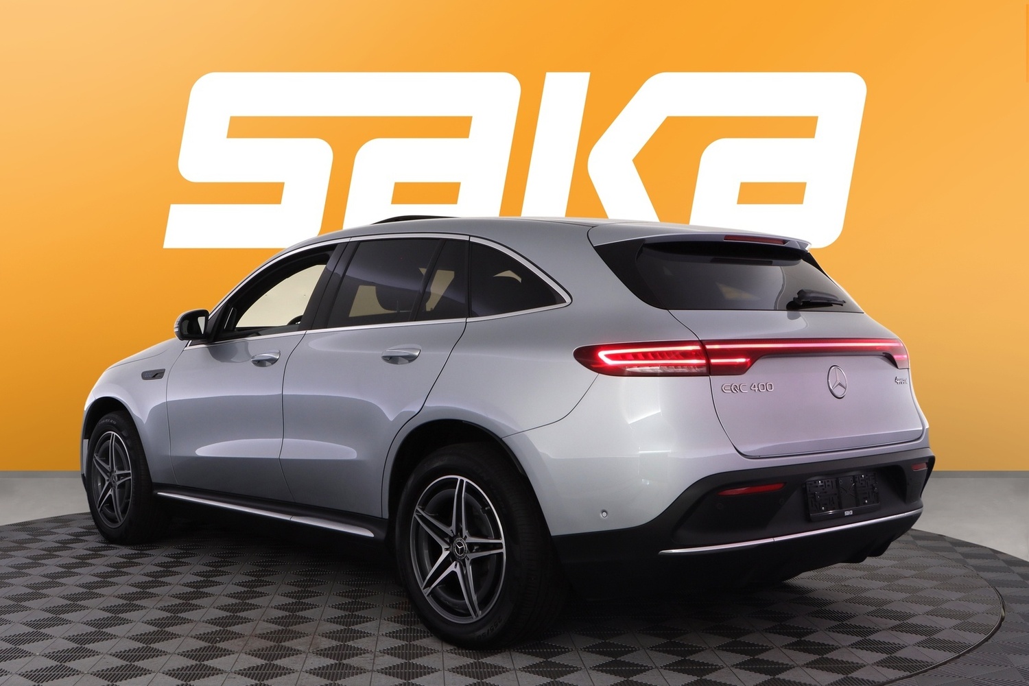 Mercedes-Benz EQC vaihtoauto
