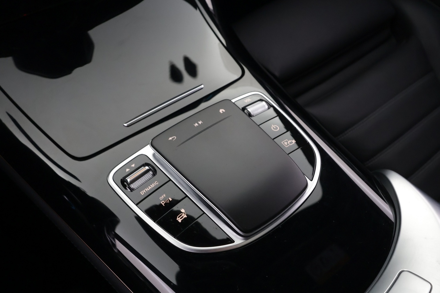 Mercedes-Benz EQC vaihtoauto