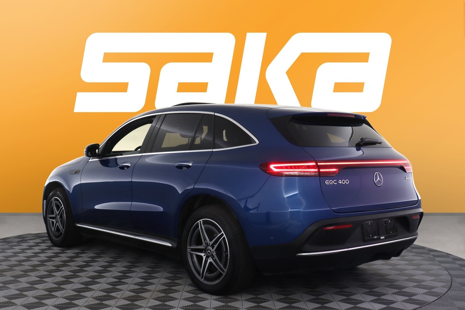 Mercedes-Benz EQC vaihtoauto