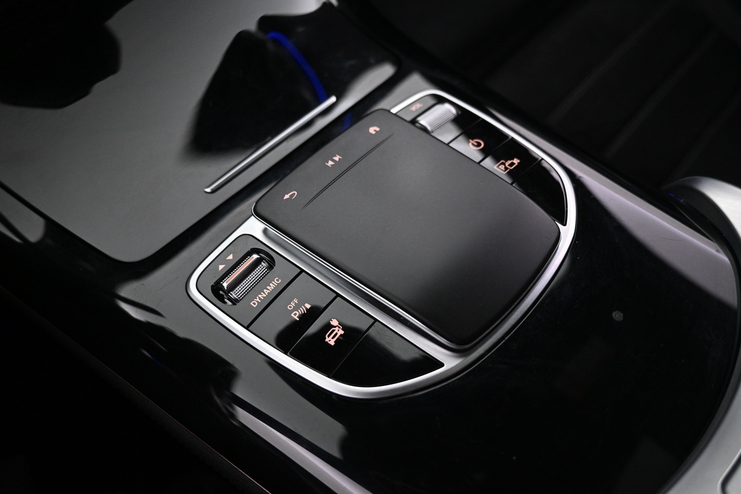 Mercedes-Benz EQC vaihtoauto