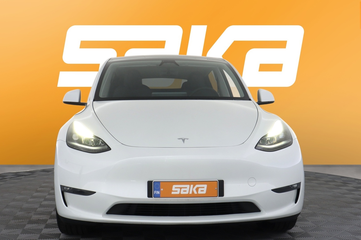 Tesla Model Y vaihtoauto