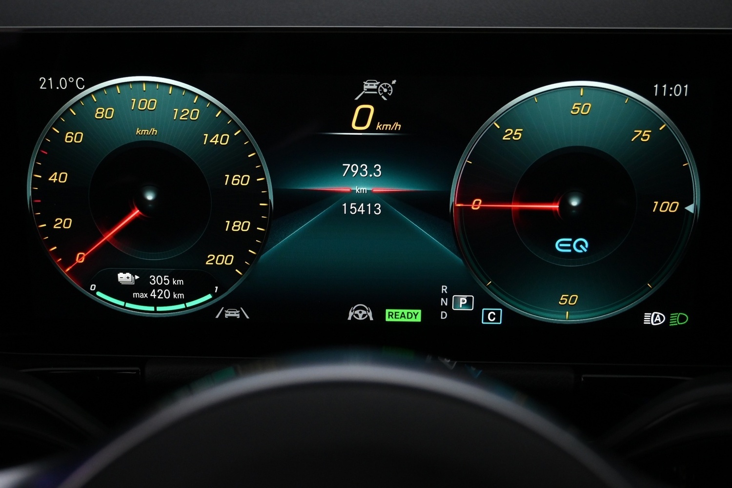 Mercedes-Benz EQA vaihtoauto