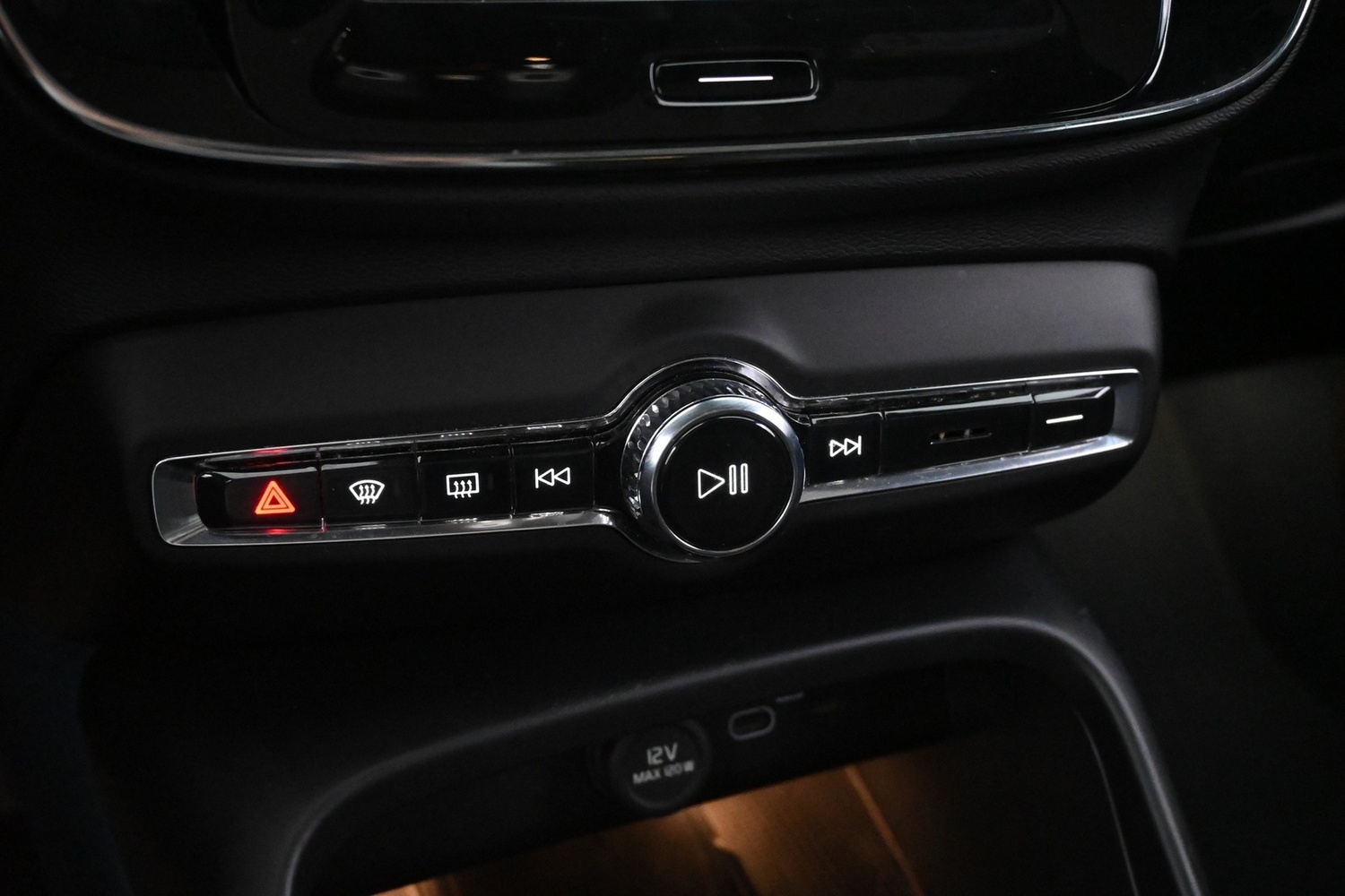 Volvo C40 vaihtoauto