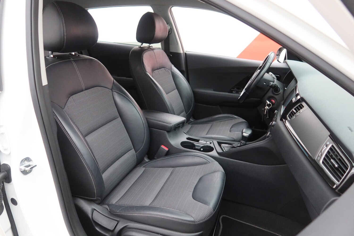 Kia Niro vaihtoauto