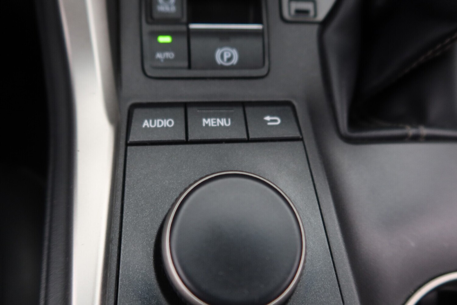 Lexus NX vaihtoauto
