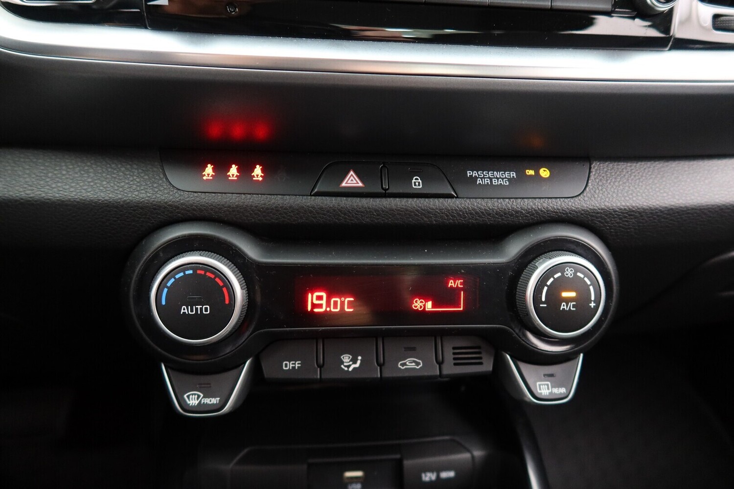 Kia Stonic vaihtoauto
