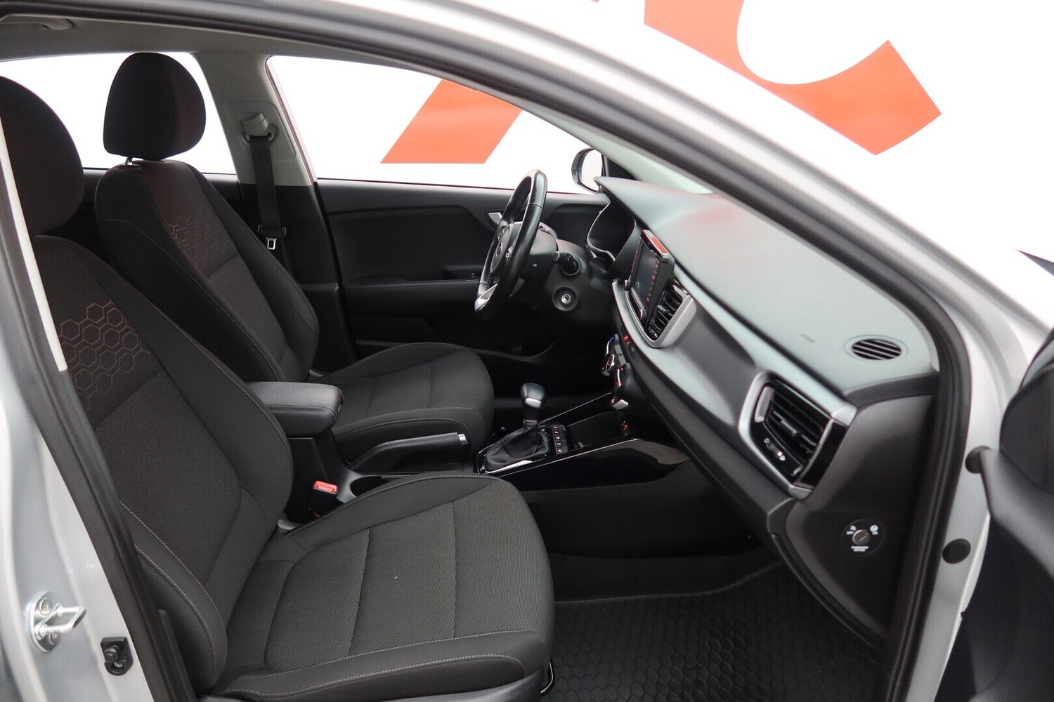 Kia Rio vaihtoauto