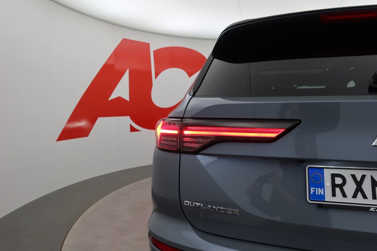 Mitsubishi Outlander vaihtoauto