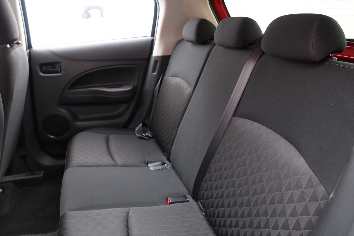 Mitsubishi Space Star vaihtoauto