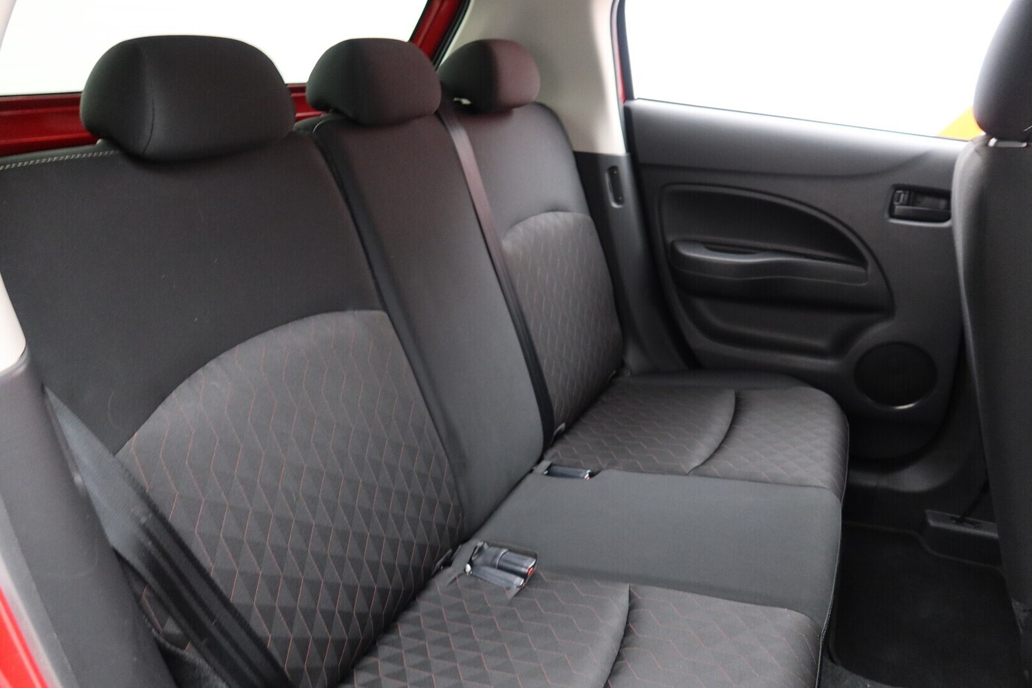 Mitsubishi Space Star vaihtoauto
