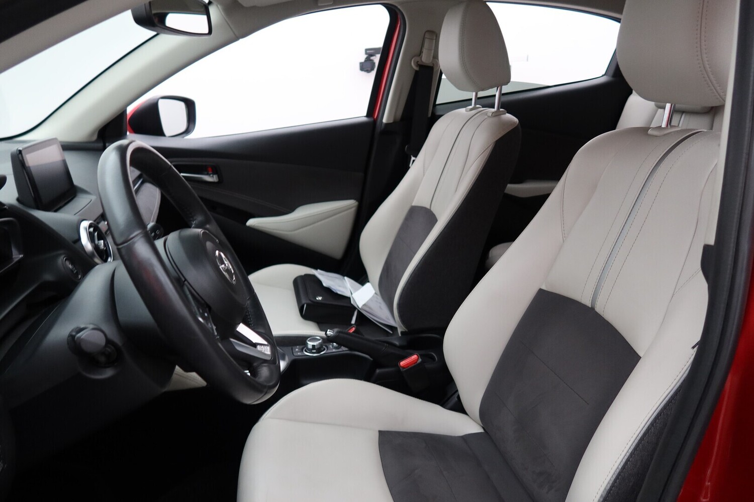 Mazda 2 vaihtoauto