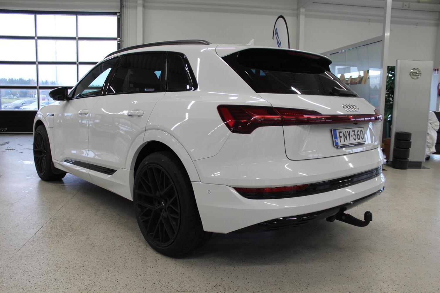 Audi e-tron vaihtoauto