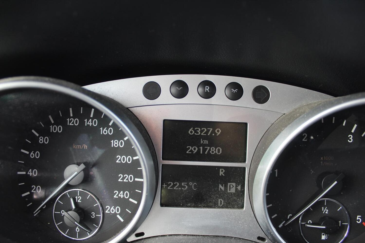 Mercedes-Benz ML vaihtoauto