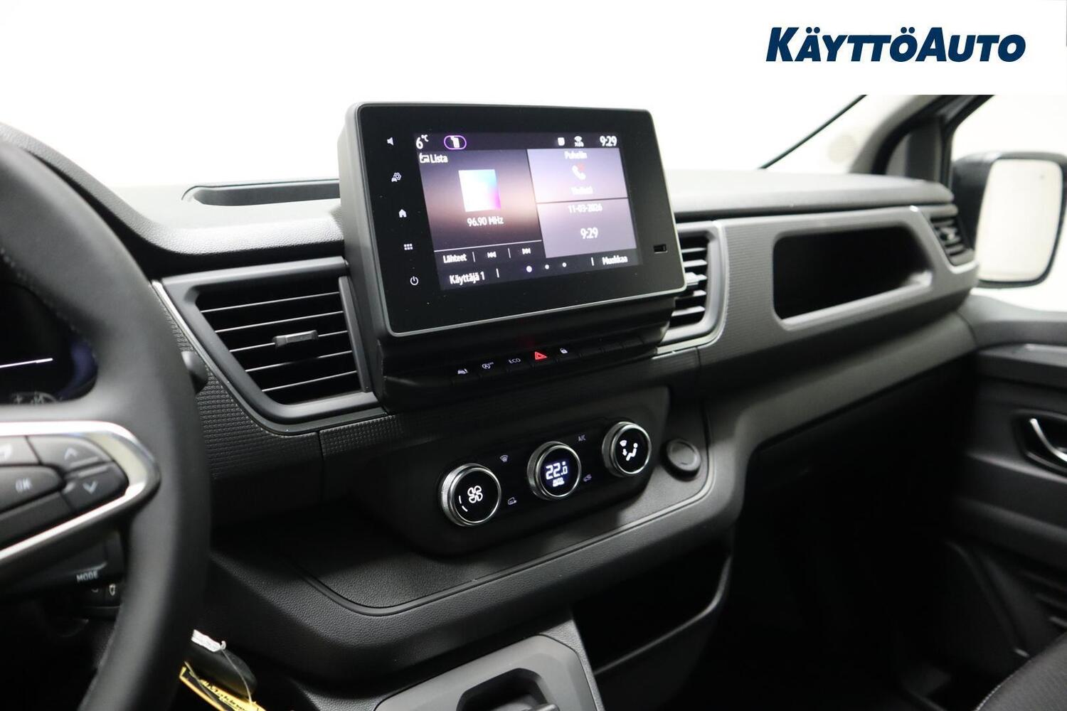 Nissan Primastar vaihtoauto