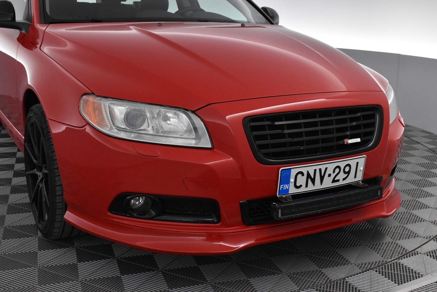 Volvo V70 vaihtoauto