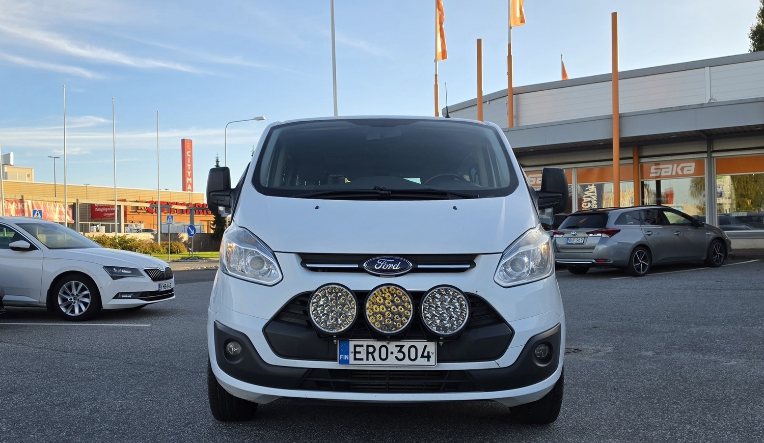 Ford Tourneo Custom vaihtoauto