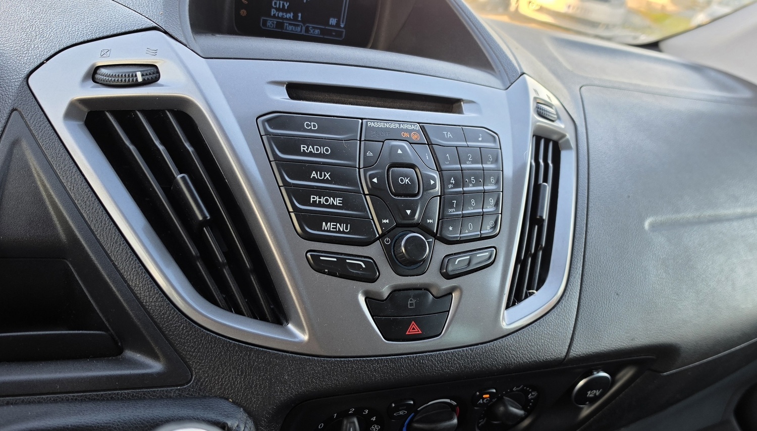 Ford Tourneo Custom vaihtoauto