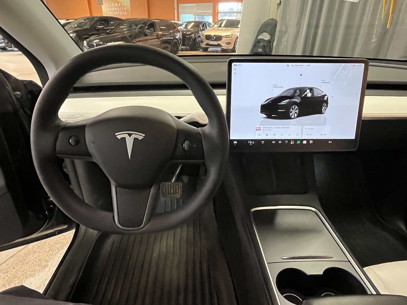 Tesla Model Y vaihtoauto