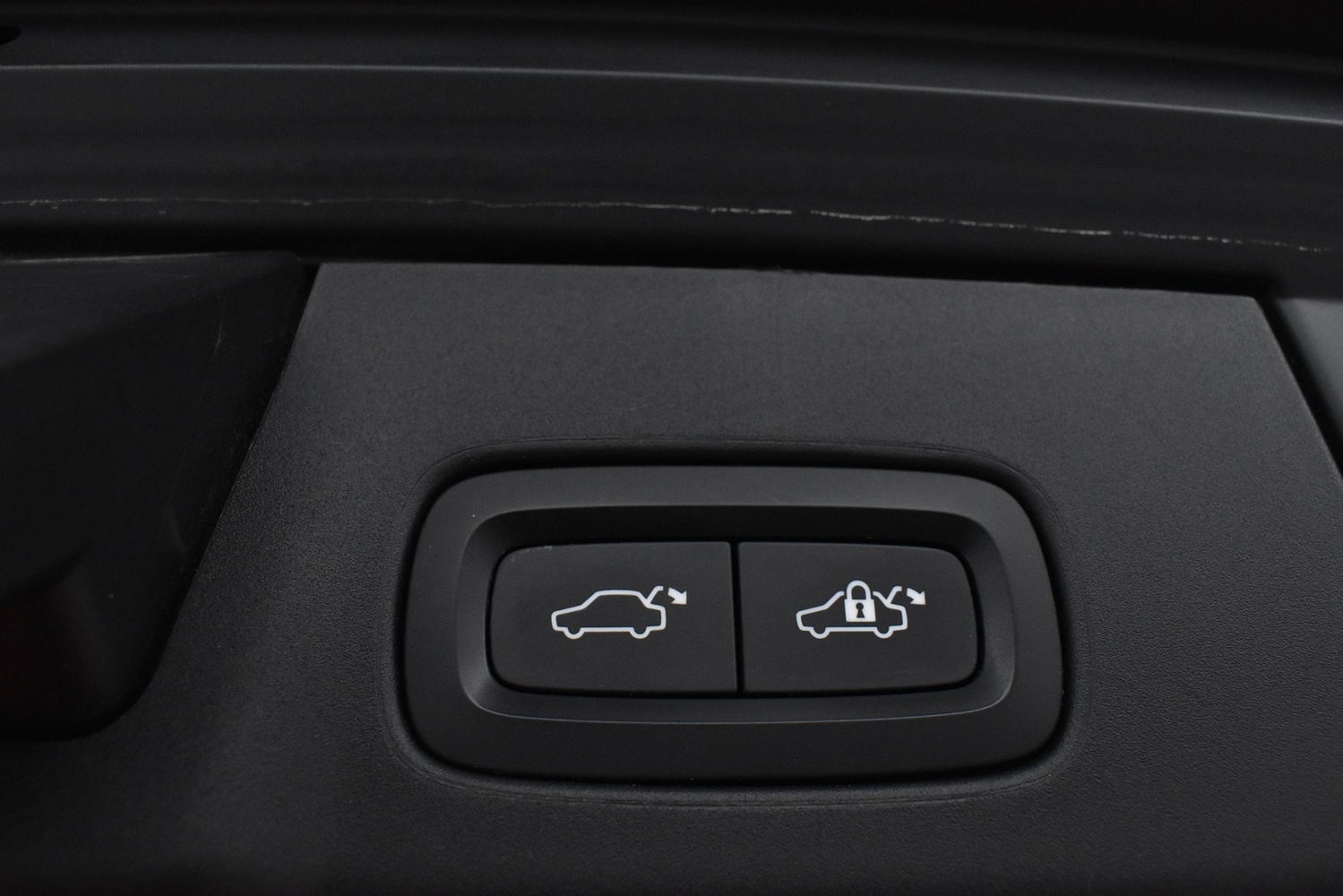 Volvo V90 Cross Country vaihtoauto