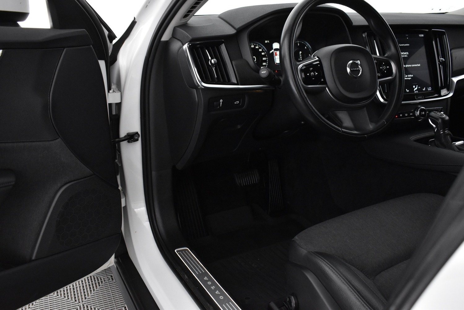 Volvo V90 Cross Country vaihtoauto