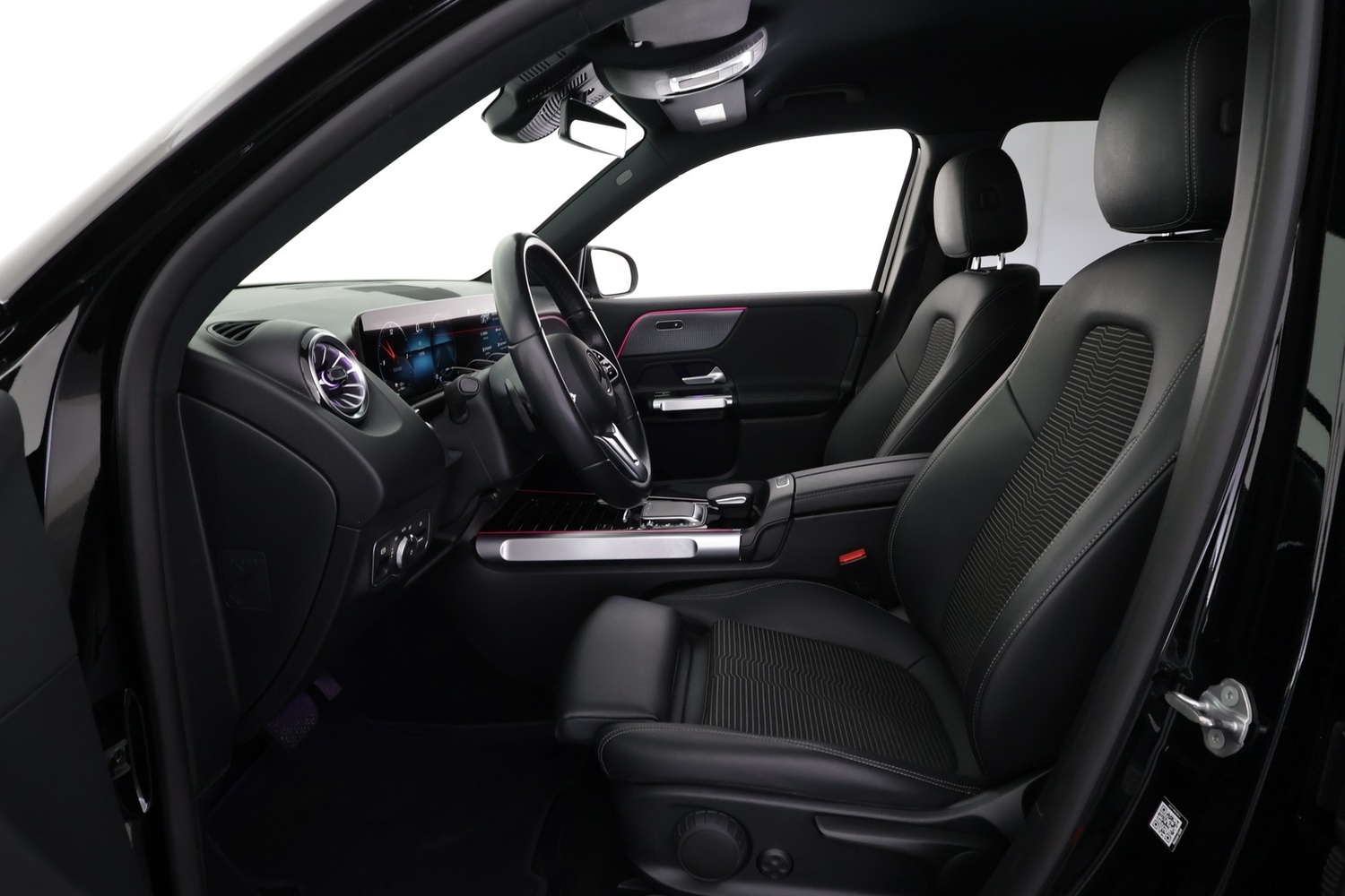 Mercedes-Benz EQB vaihtoauto