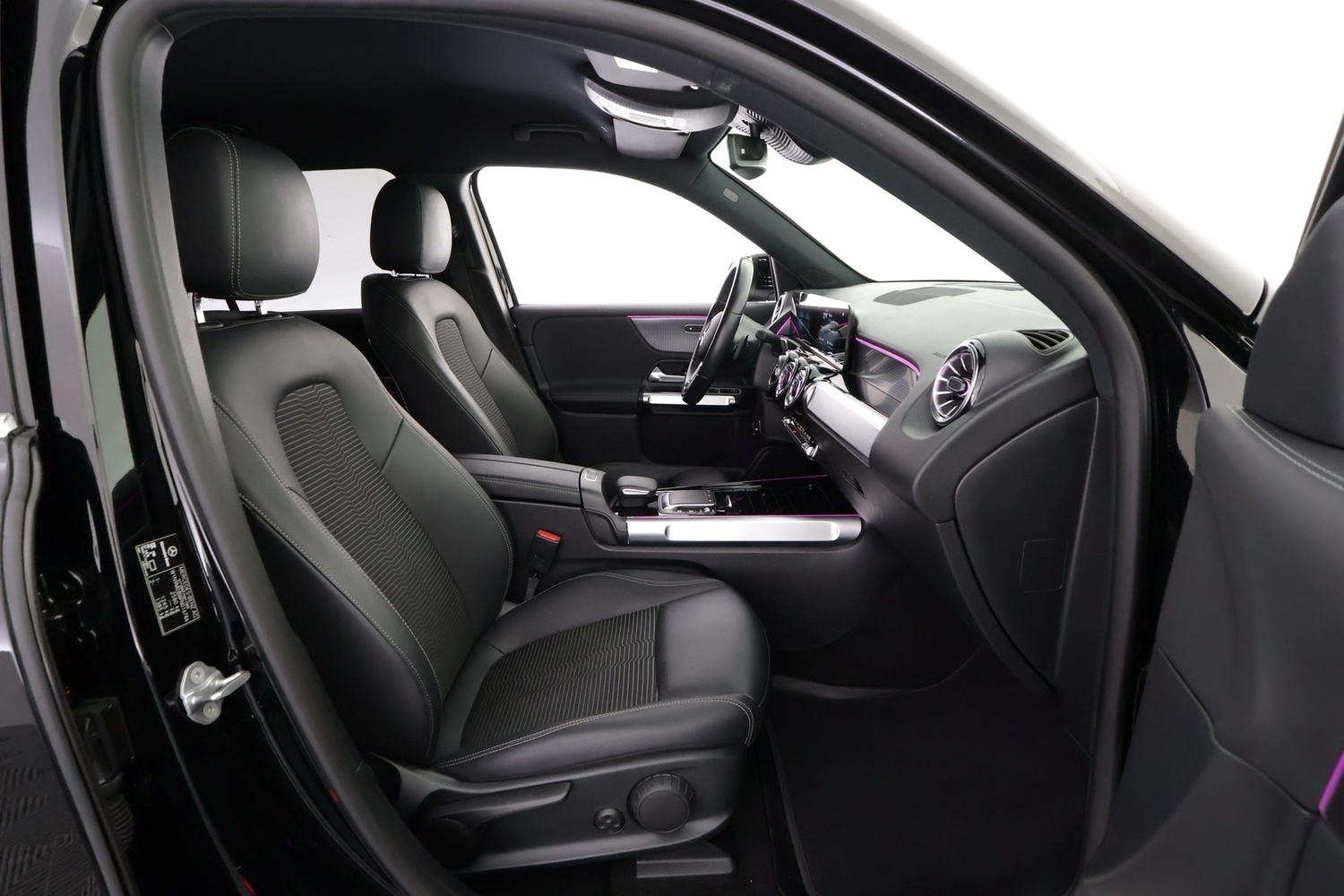 Mercedes-Benz EQB vaihtoauto