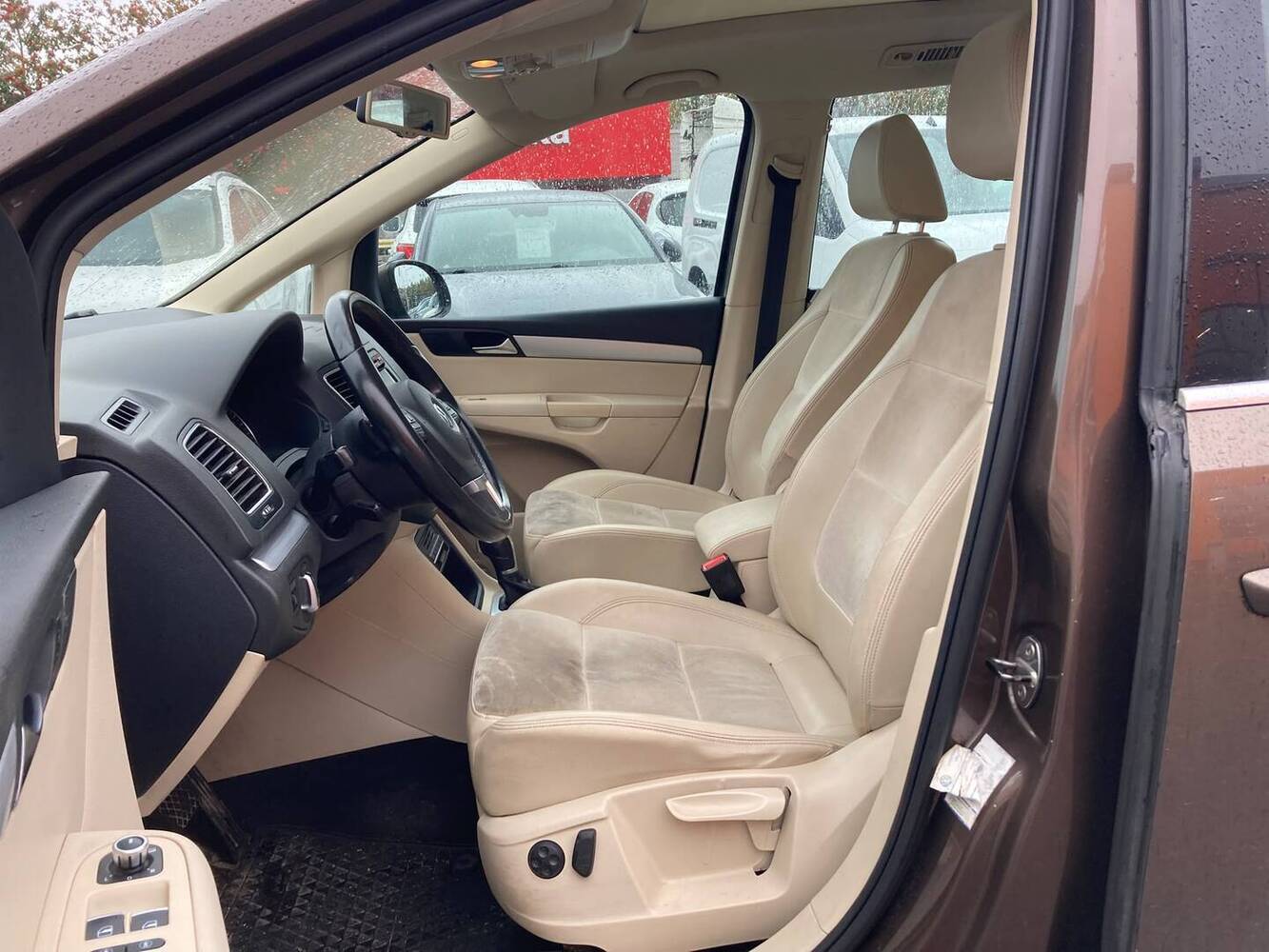 Volkswagen Sharan vaihtoauto