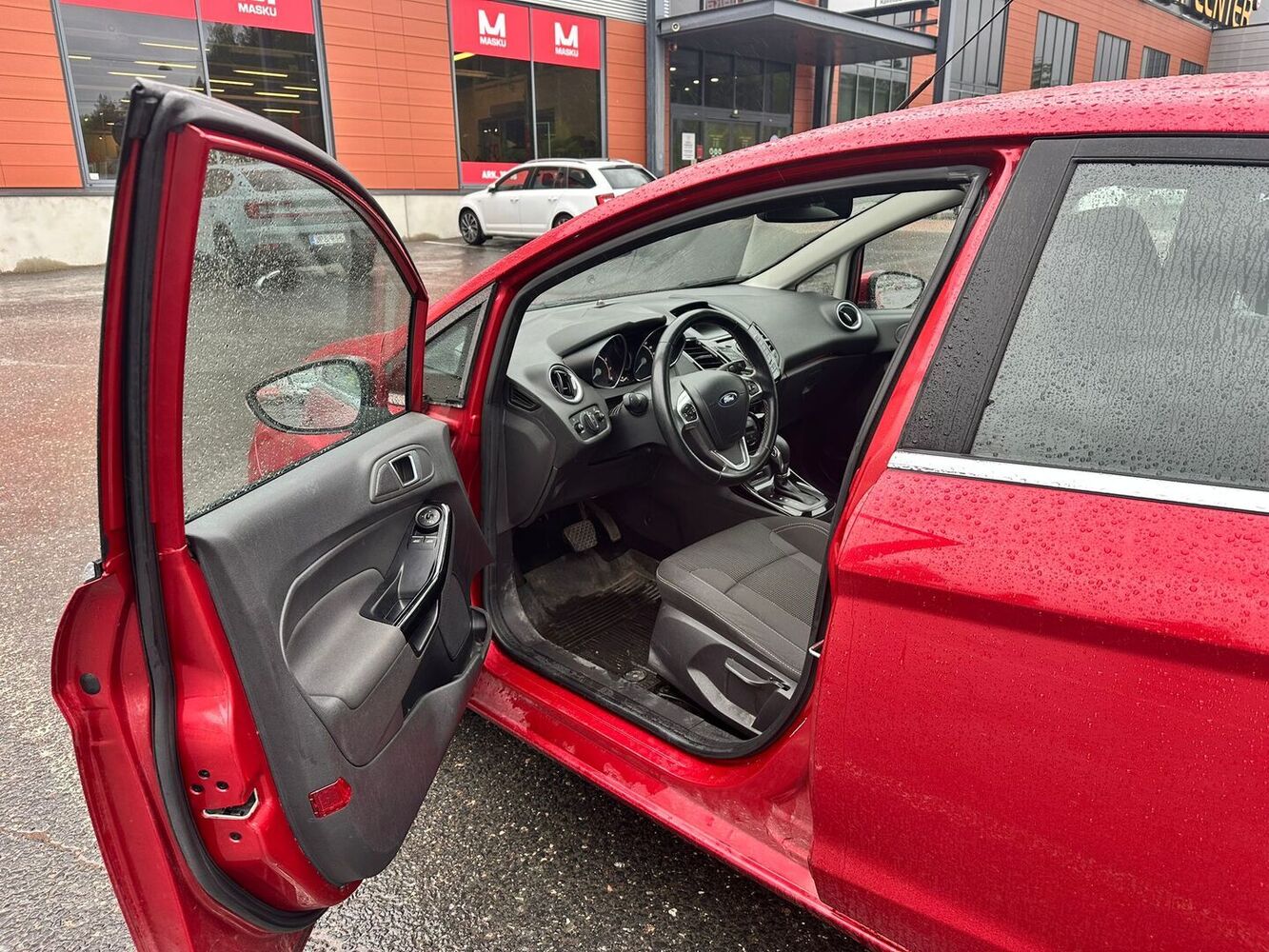Ford Fiesta vaihtoauto