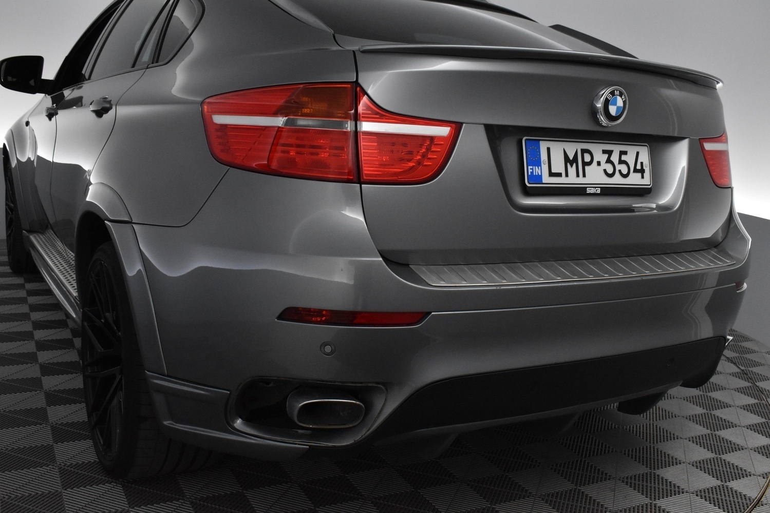 BMW X6 vaihtoauto