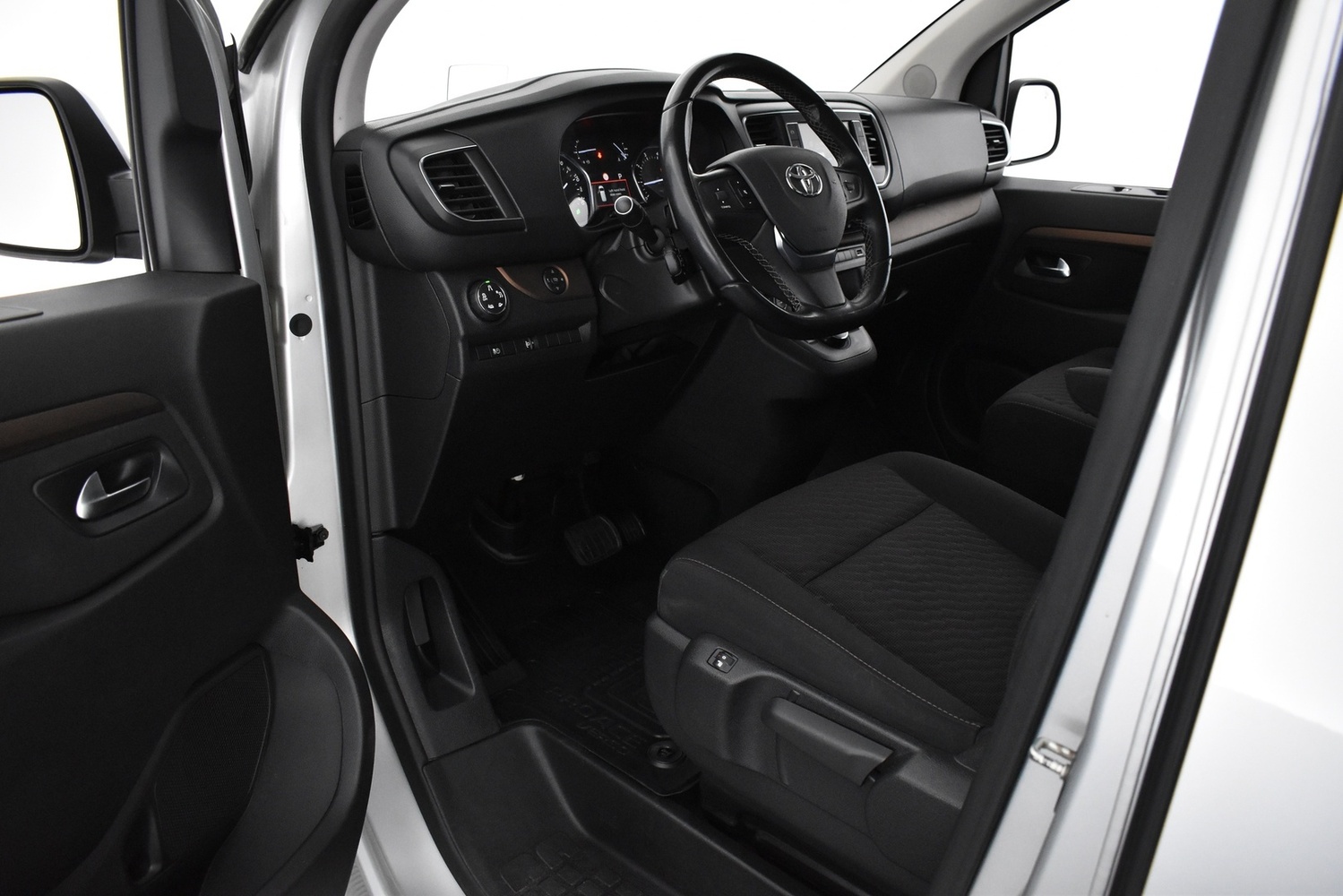Toyota Proace Verso vaihtoauto