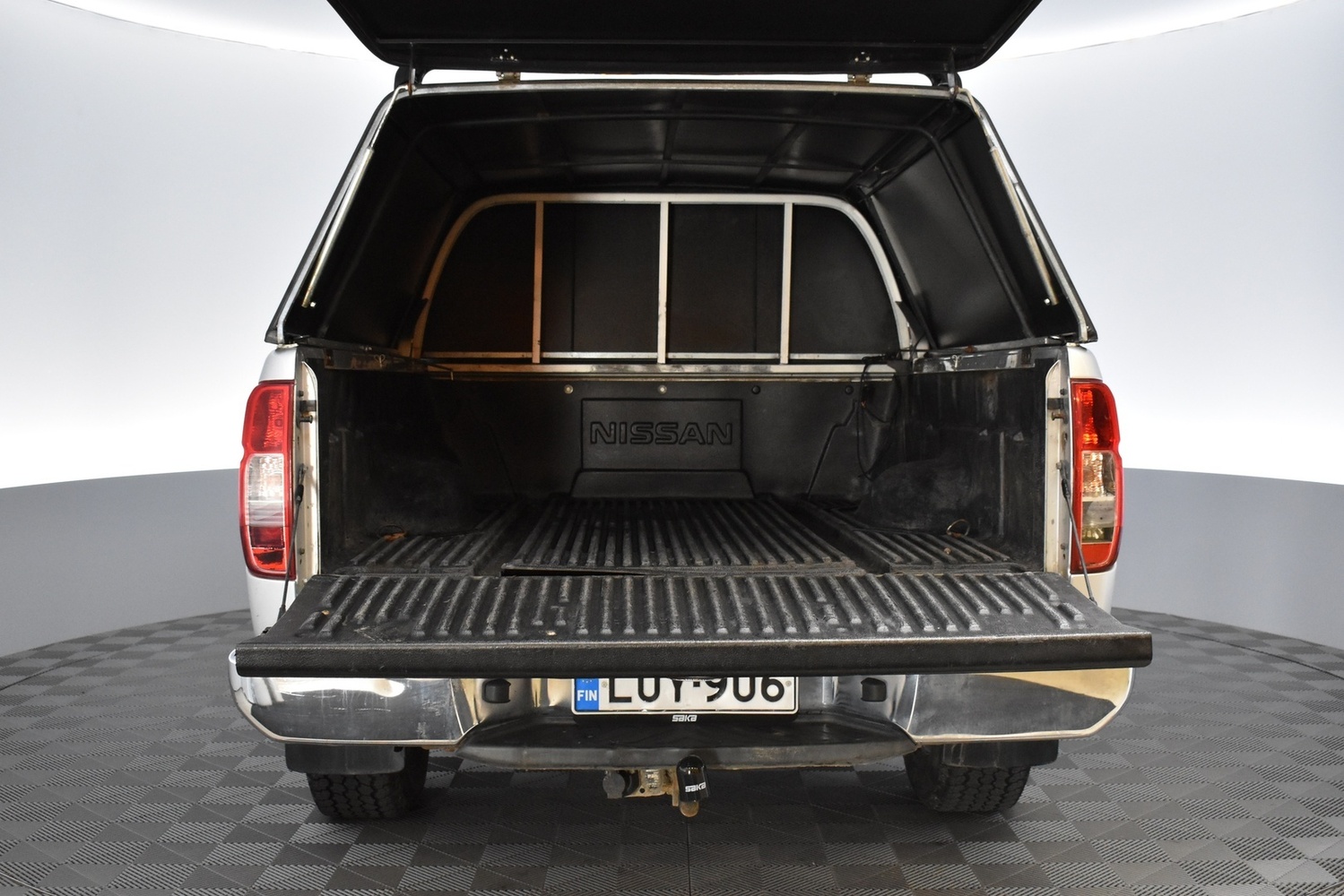 Nissan Navara vaihtoauto