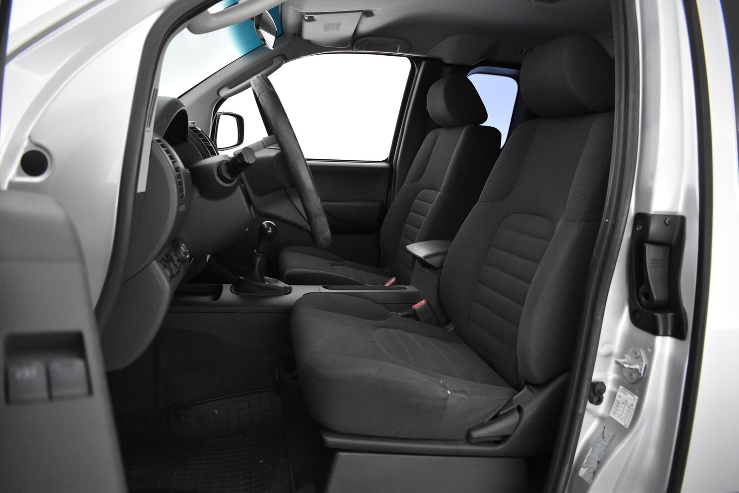 Nissan Navara vaihtoauto