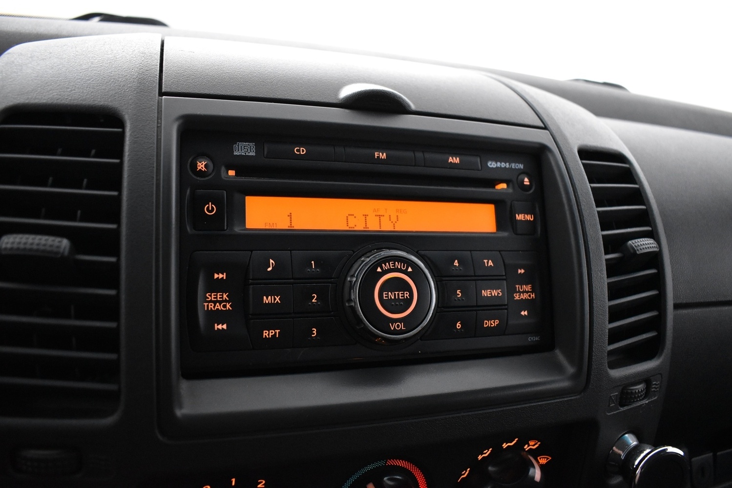 Nissan Navara vaihtoauto